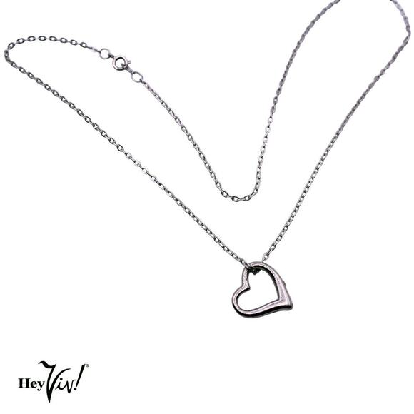 Vintage Heart Pendant Necklace Simple Elegant Silver Metal 19" Chain - Hey Viv - Picture 3 of 5